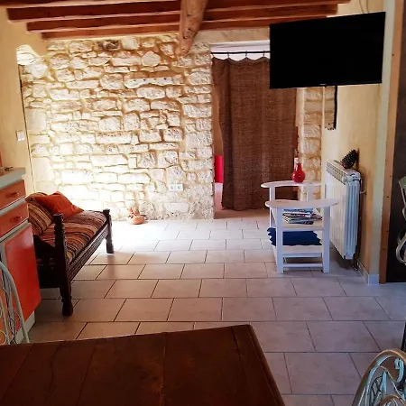 Small Village House, Bright And Quiet Ferienhaus *