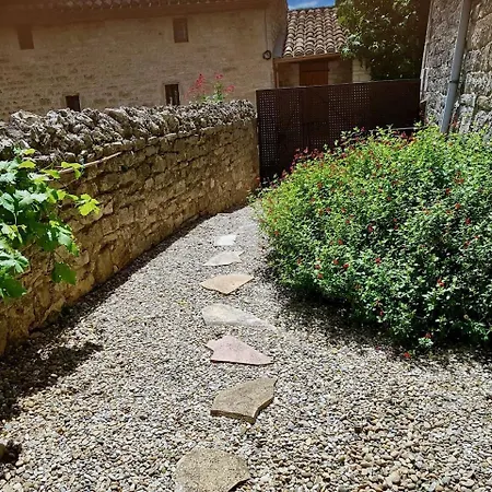 Small Village House, Bright And Quiet Nyaraló *