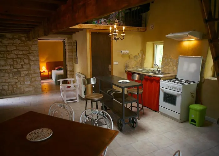 Small Village House, Bright And Quiet Ferienhaus *